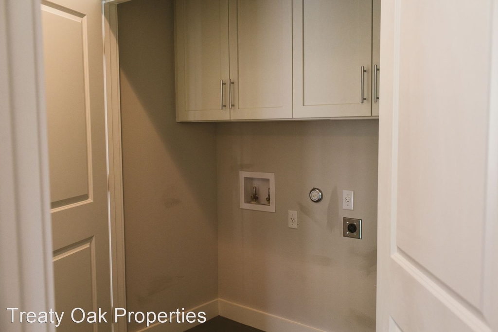 3207 Liberty Street, Unit B - Photo 11