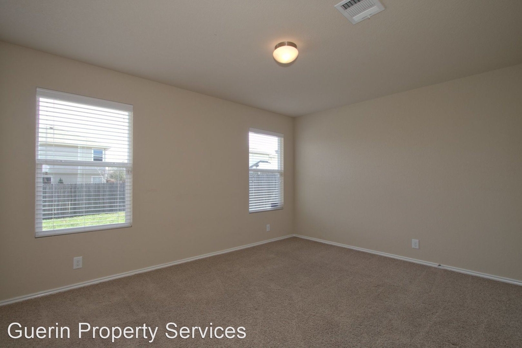 1806 Strawhouse Way - Photo 11