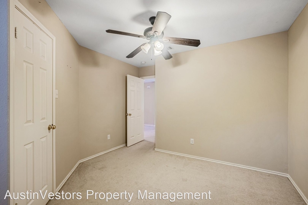 2204 Spring Hollow Path - Photo 18