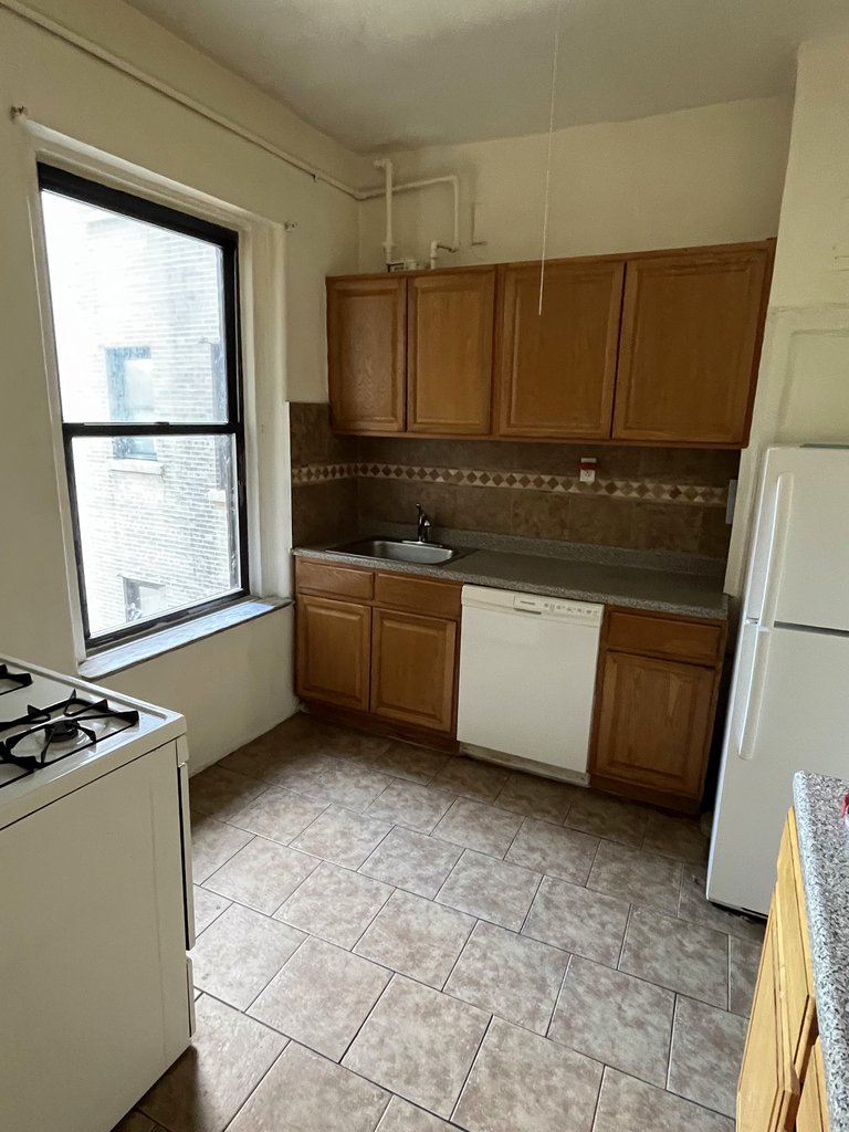 131 West 110th Street - Photo 9