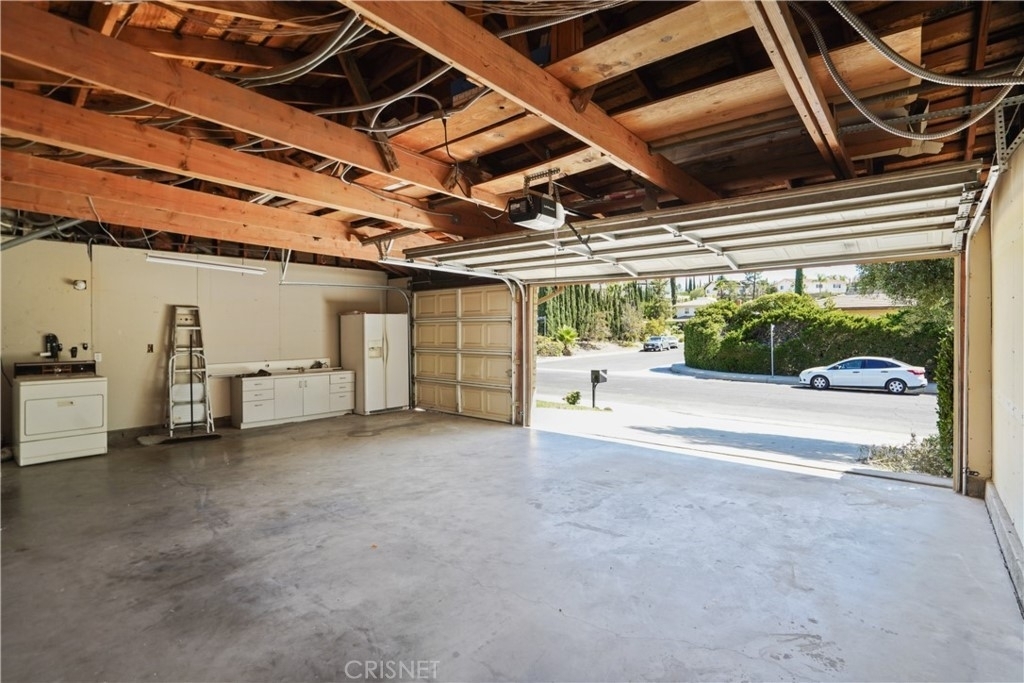 19501 Pine Valley Avenue - Photo 46