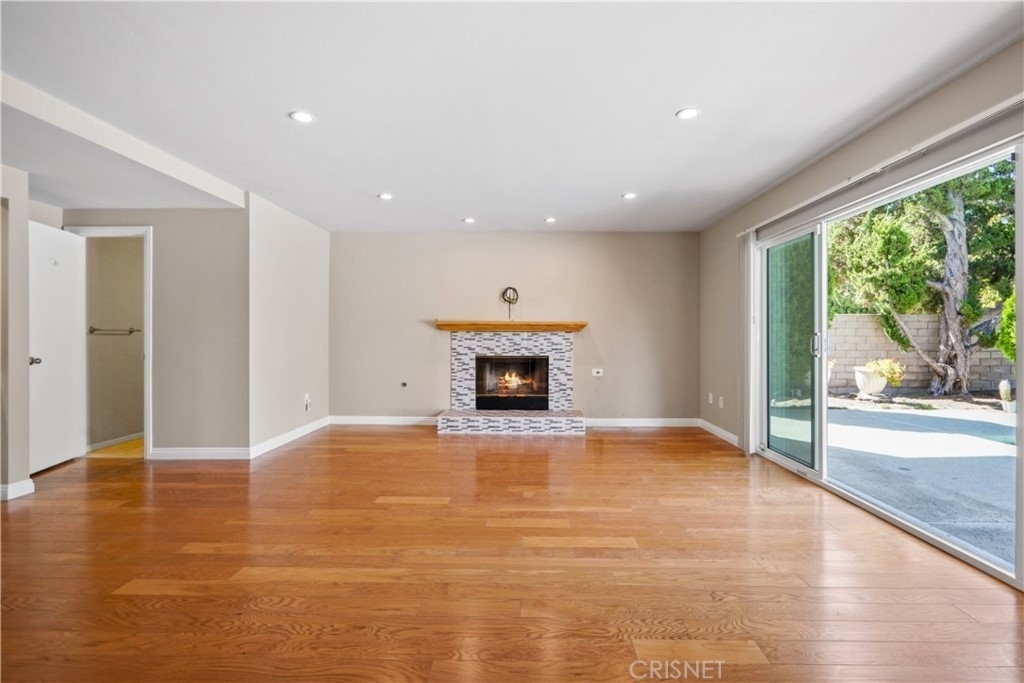 19501 Pine Valley Avenue - Photo 17