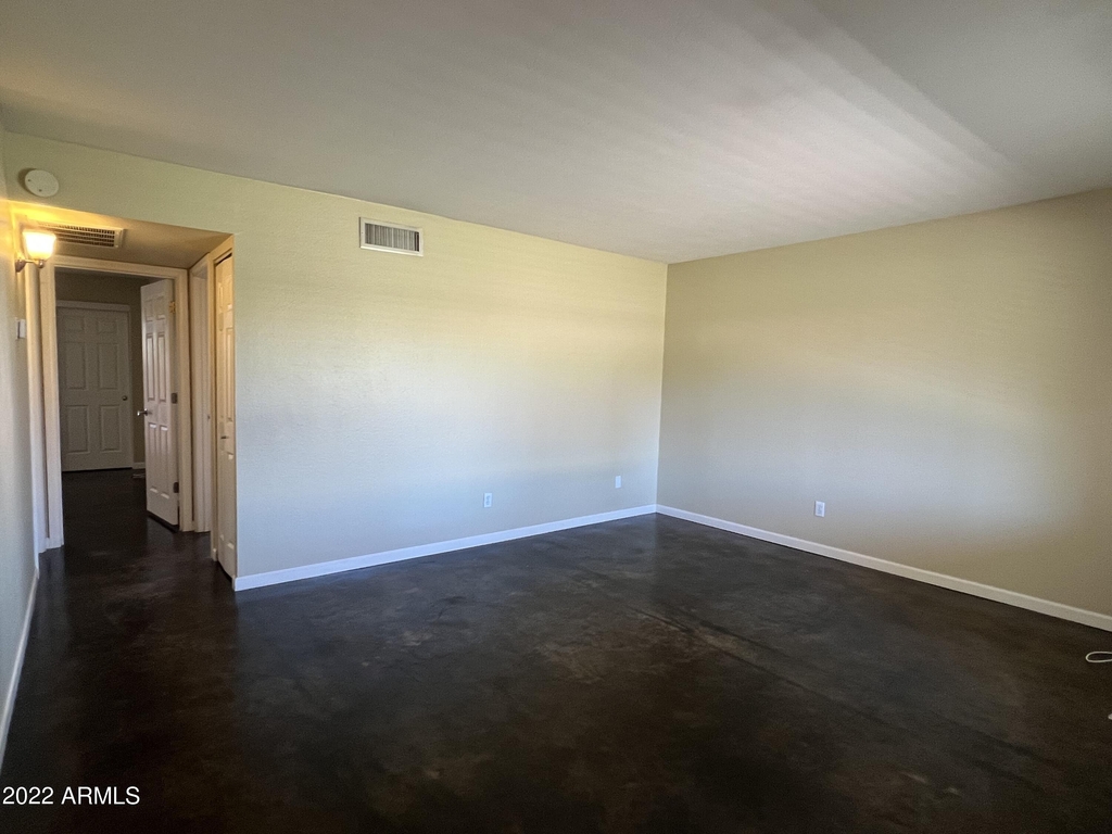 1718 E Campbell Avenue - Photo 8