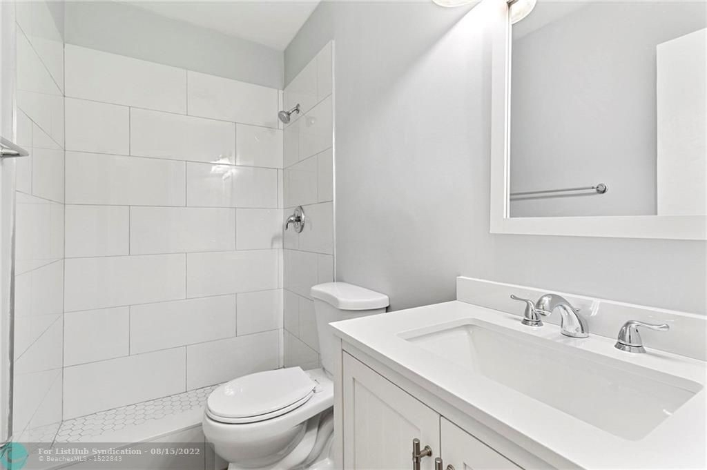 4305 Ne 21st Ave - Photo 1