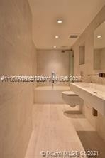 5700 Collins Ave - Photo 15