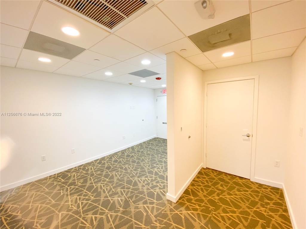 1680 Michigan Ave - Photo 33