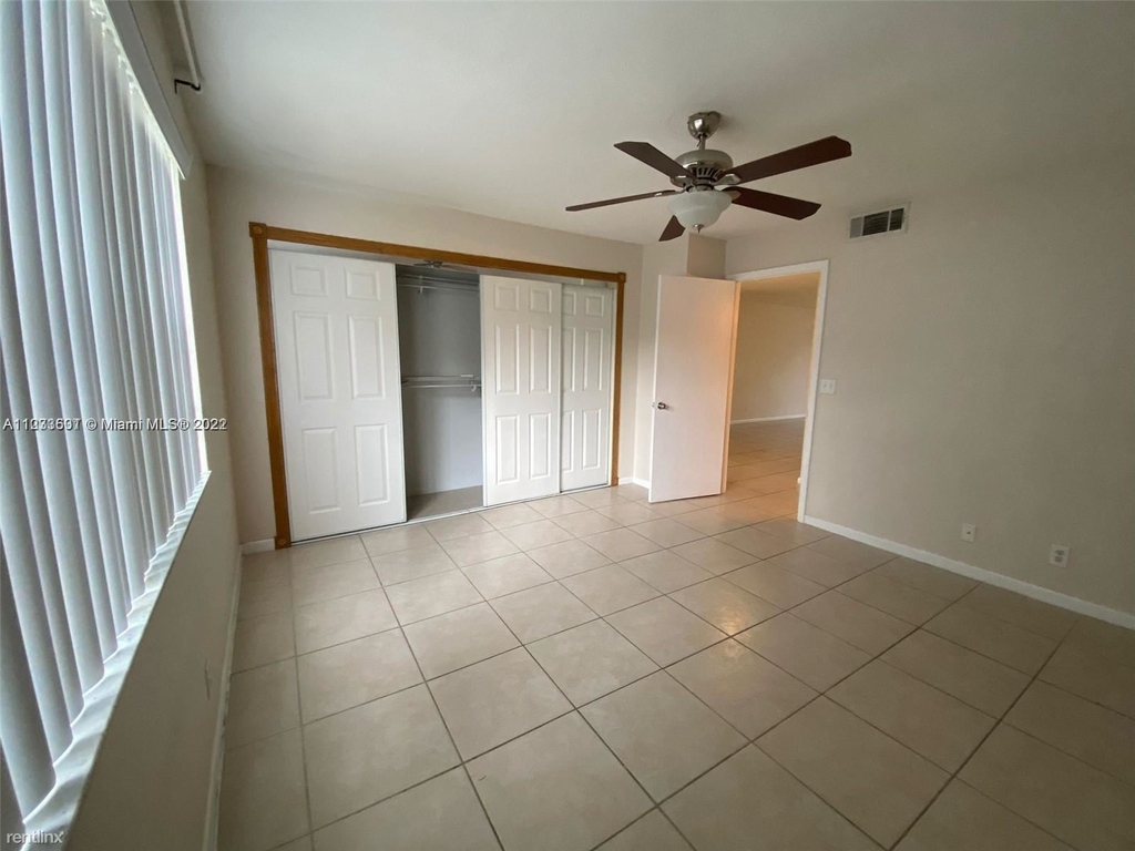 433 Sw 86th Ave Apt 105 - Photo 1