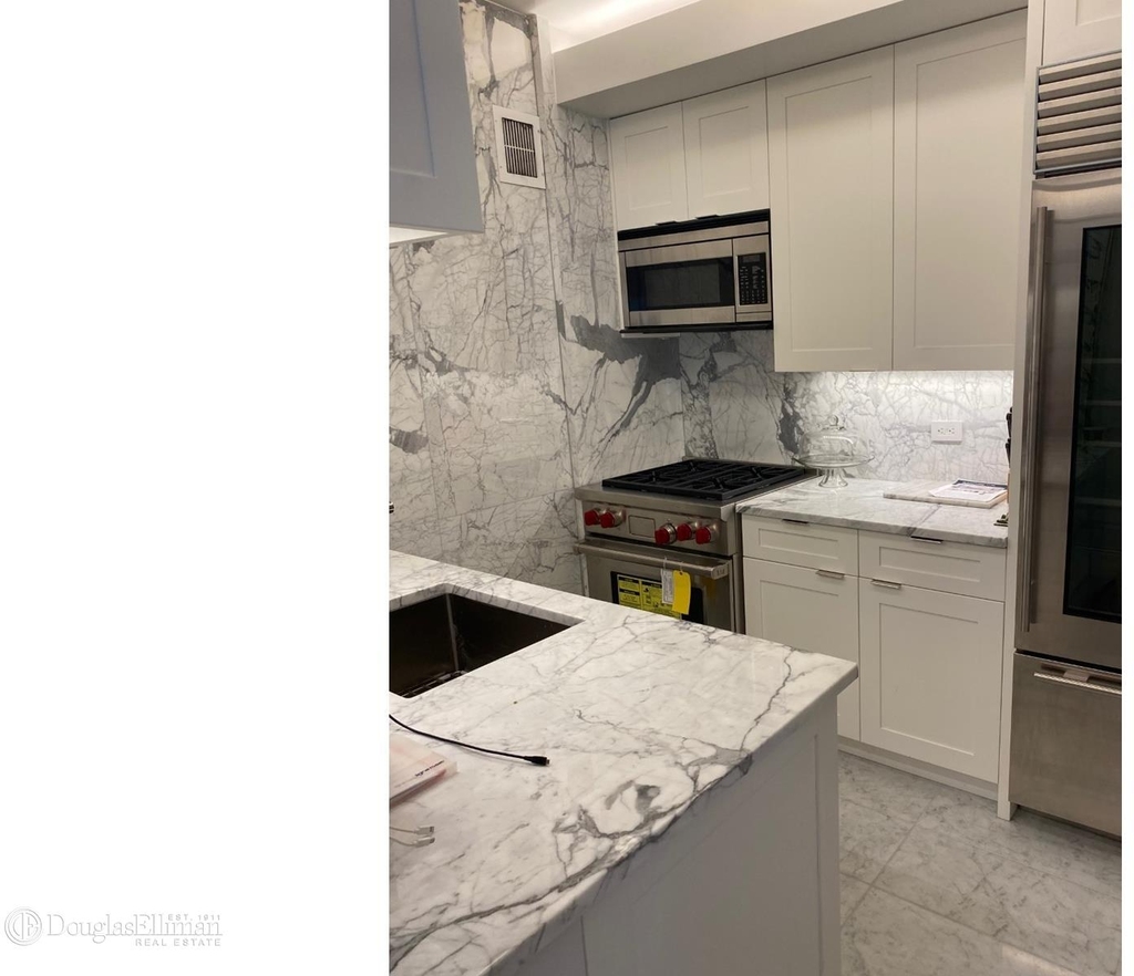 146 W 57th St - Photo 10