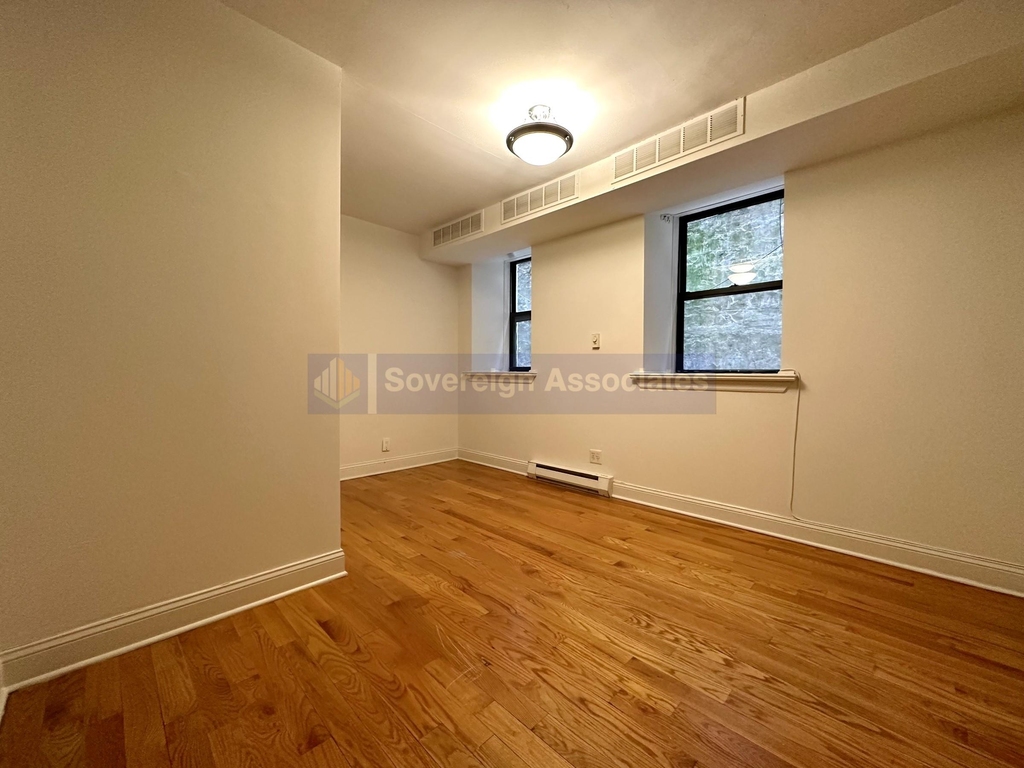 615 Fort Washington Avenue - Photo 11