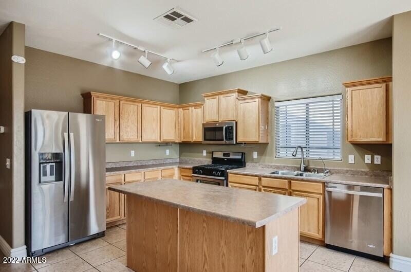 35945 W Velazquez Drive - Photo 4