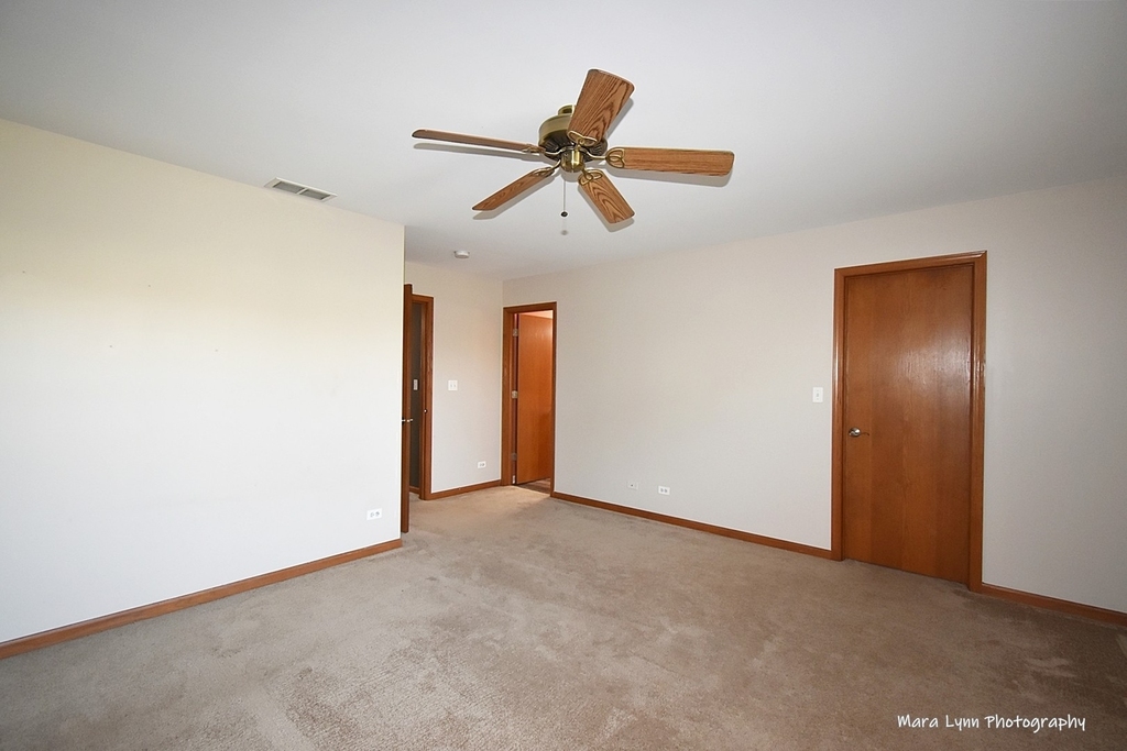 250 Springbrook Trail S - Photo 15