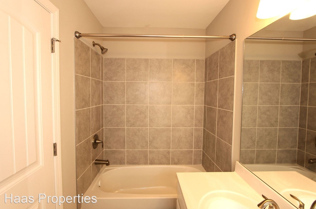 422 Montclair Ct. - Photo 15