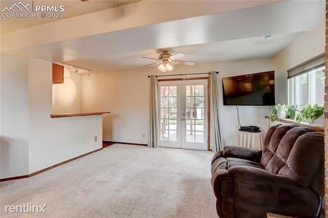 4025r Zurich Drive - Photo 27