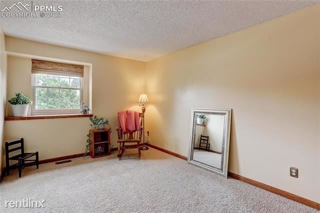 4025r Zurich Drive - Photo 20