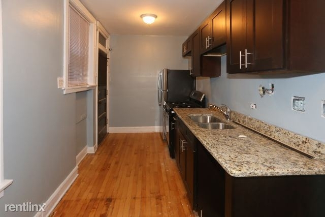 4224 N. Clark, Unit 1 - Photo 2