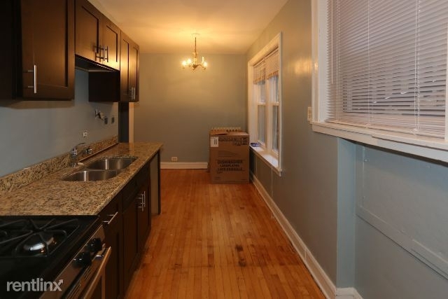 4224 N. Clark, Unit 2 - Photo 4