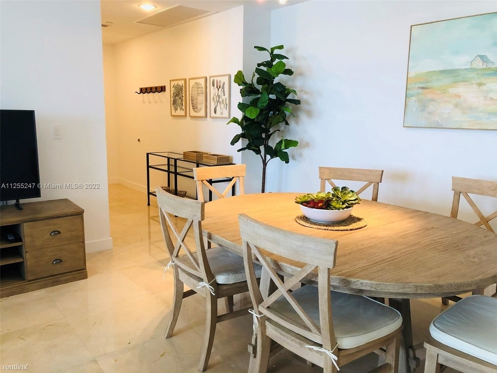 15811 Collins Ave Apt 1505 - Photo 2