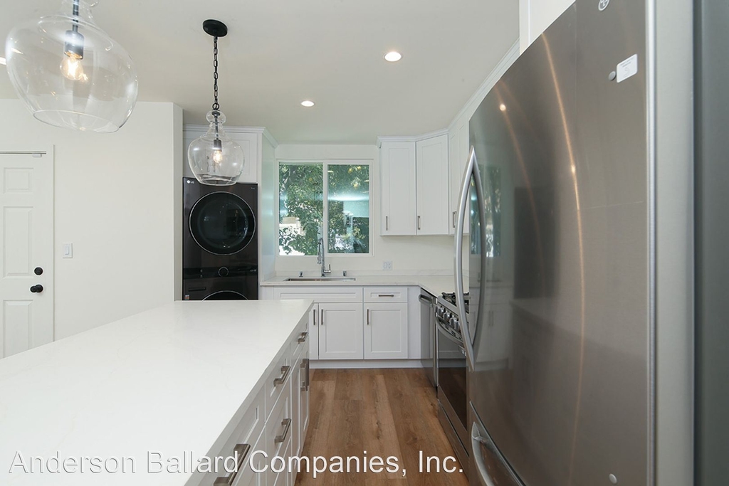 1605 N Edison Blvd - Photo 9