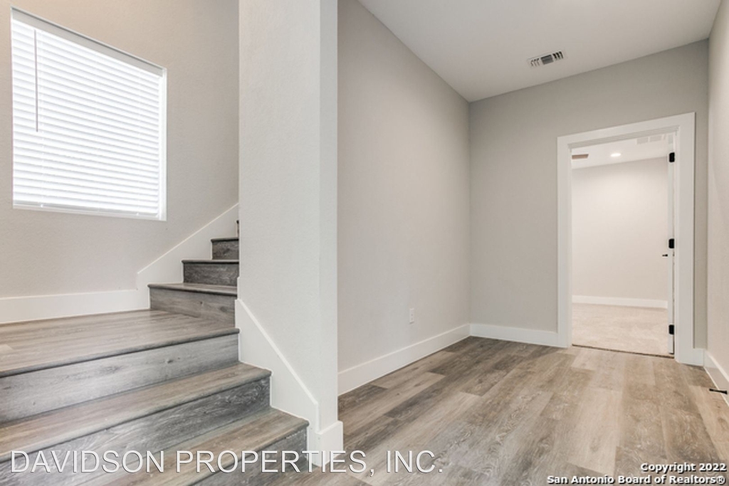 1618 W Lawndale Dr Unit 3 - Photo 1