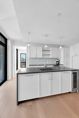 160 East 22nd Street - Photo 2