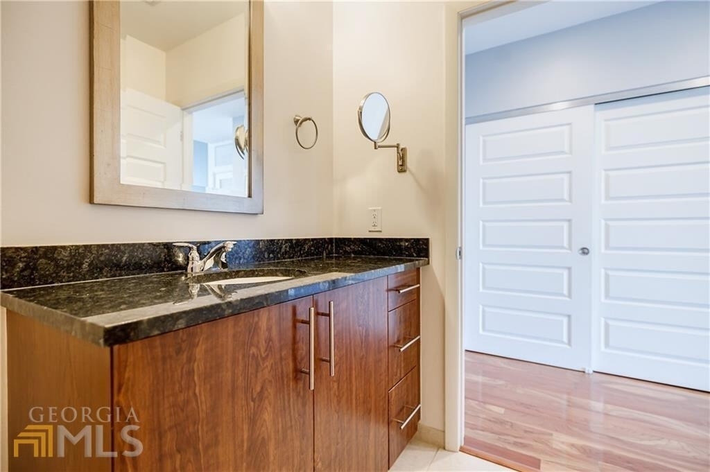 1080 Peachtree Street Ne - Photo 11