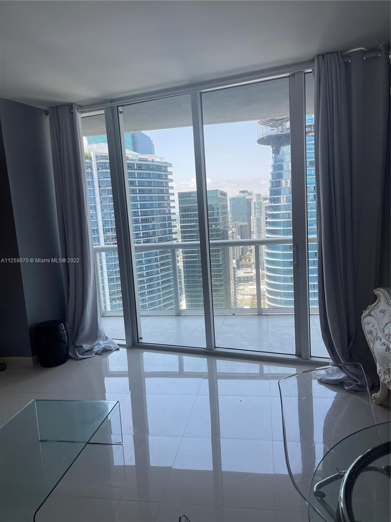 475 Brickell Ave - Photo 4