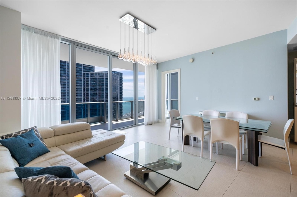 200 Biscayne Boulevard Way - Photo 3