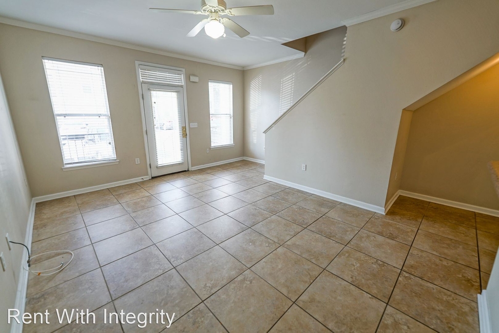 2400 Fred Smith Road Unit 204 - Photo 4
