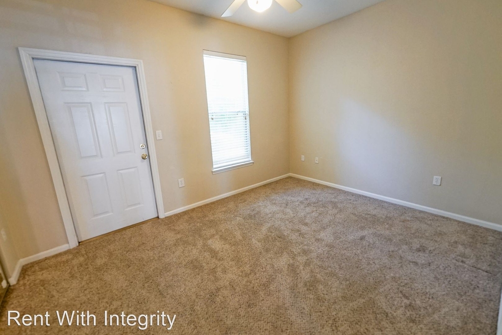 2400 Fred Smith Road Unit 204 - Photo 15