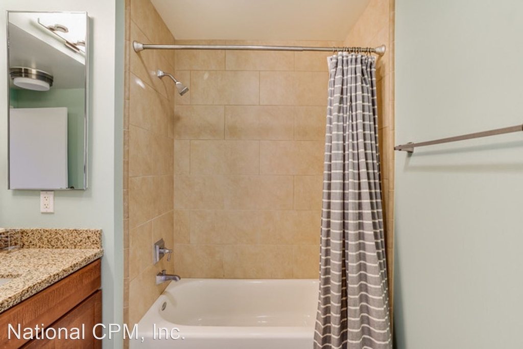 175 W.st. James Street Unit 1006 - Photo 23