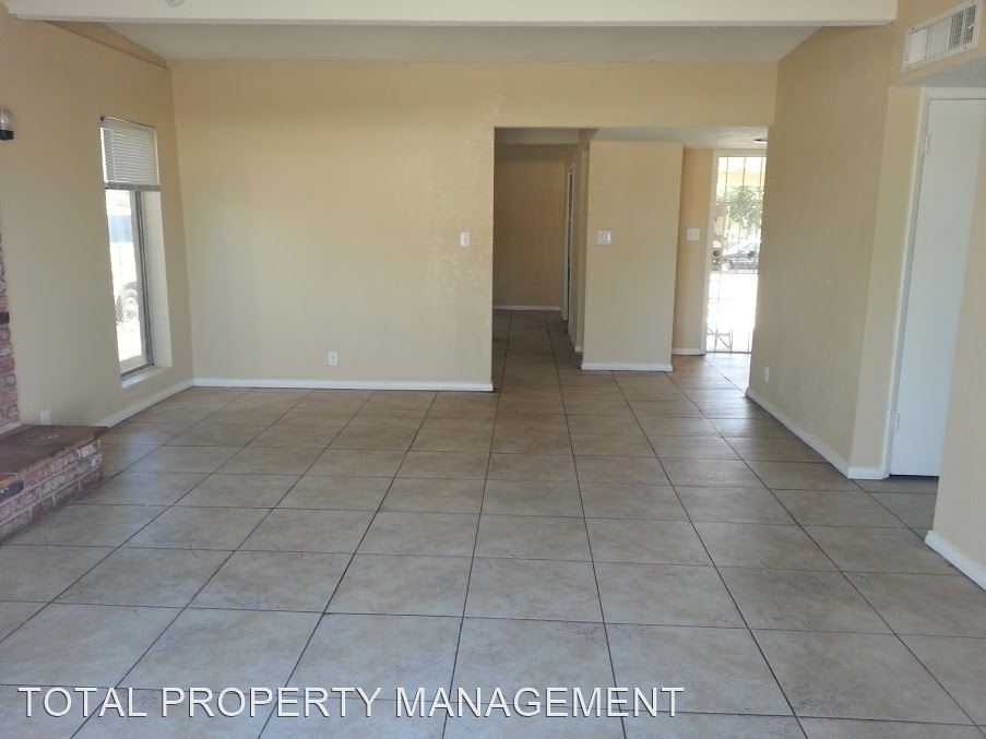 4914 Blanton Drive - Photo 5