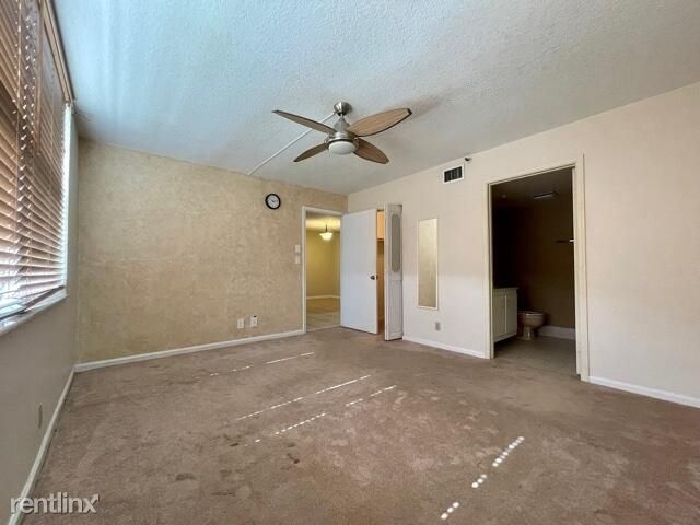 4570 Nw 18th Ave - Photo 7