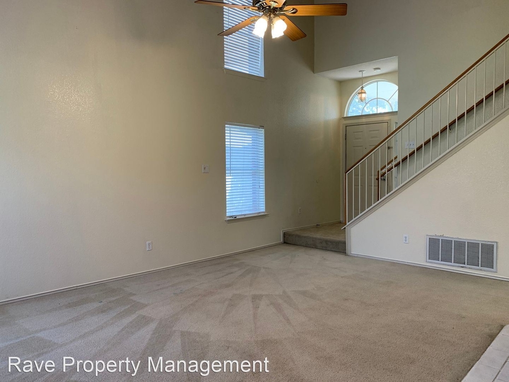 1710 W. Pflugerville Pkwy. - Photo 3