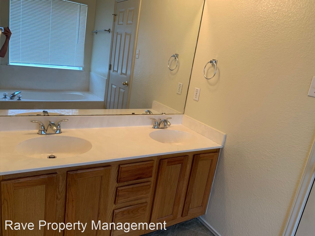 1710 W. Pflugerville Pkwy. - Photo 21