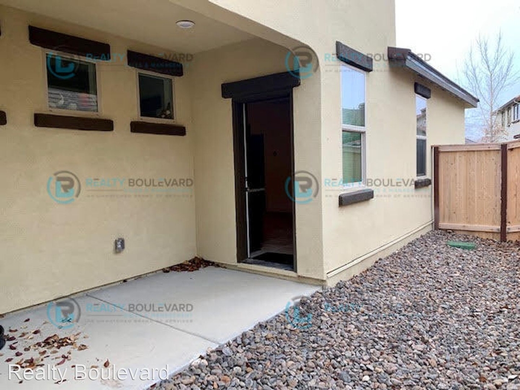 8825 Scott Valley Ct., Reno, Nv 89523 (main House & In-law/guest Quarters) - Photo 10