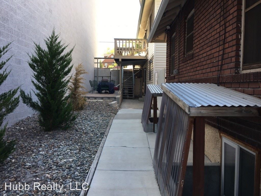 1325 North Virginia Street - Photo 2