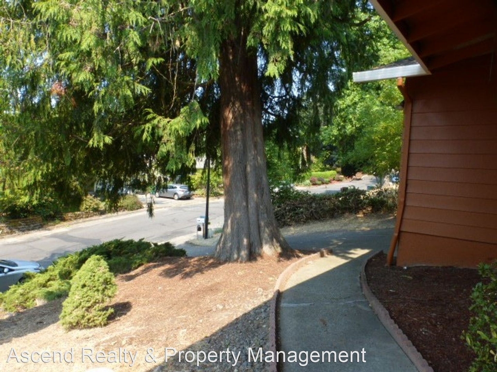 7085 Sw Shady Ct - Photo 2