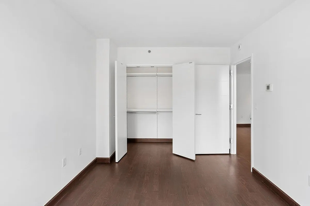 138 East 12th Street - Photo 11