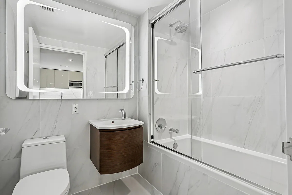 138 East 12th Street - Photo 6