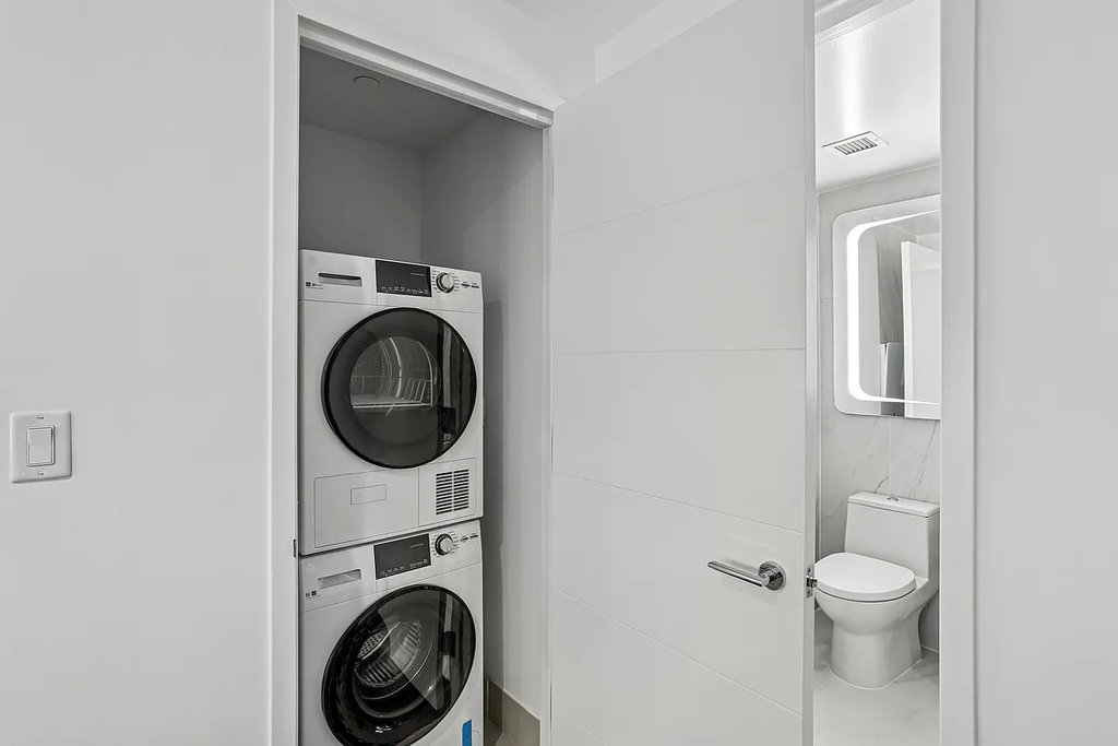 138 East 12th Street - Photo 5