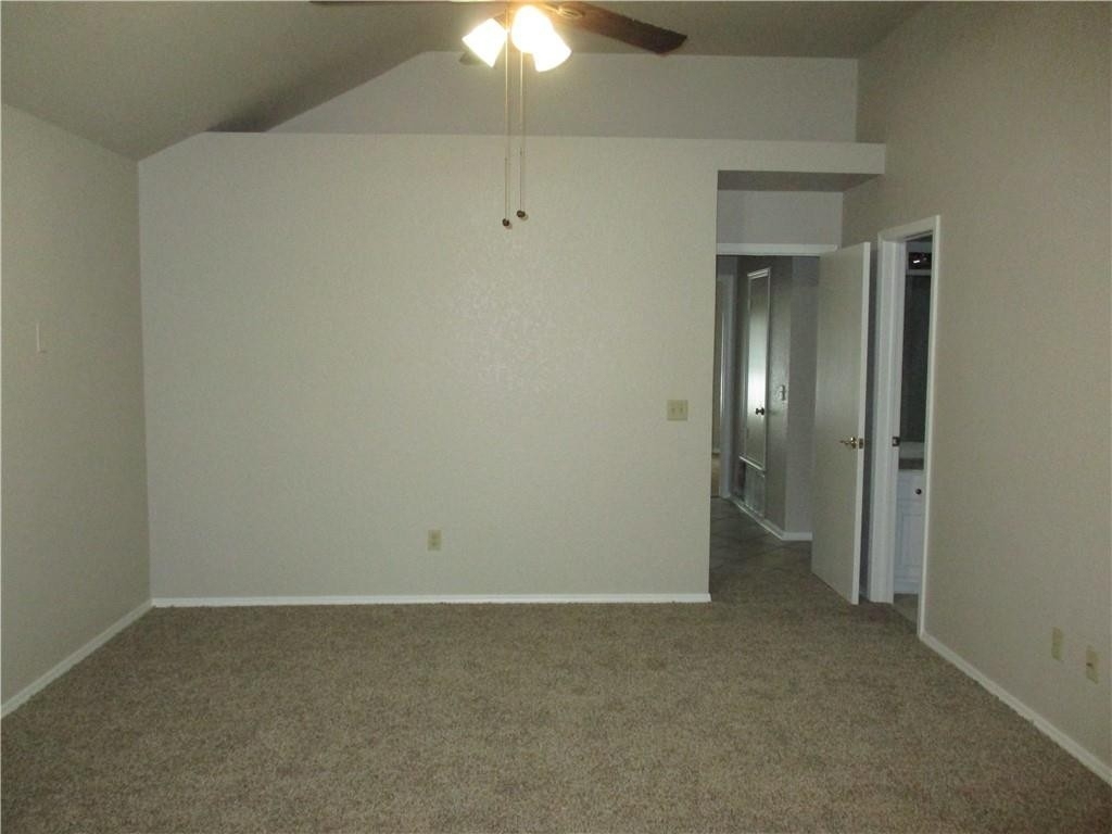 10417 Maehs Place - Photo 2