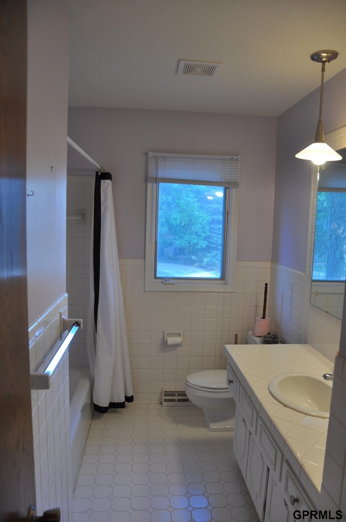 836 S 131 Street - Photo 9