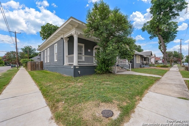 1523 W Houston St - Photo 0