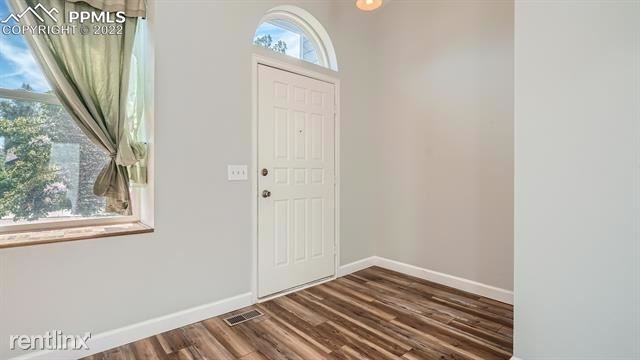 8870 Boxelder Drive - Photo 6