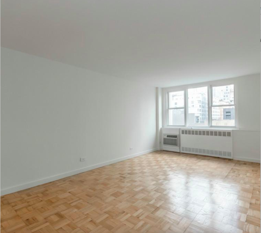 East 77 ST - Photo 2