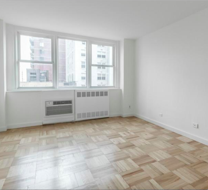 East 77 ST - Photo 4