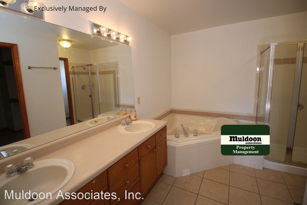 2180 Silkwood Dr - Photo 10