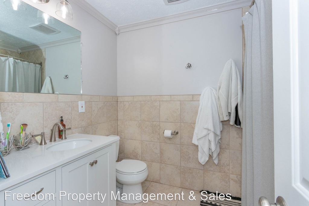 15201 Dyers Rd - Photo 17