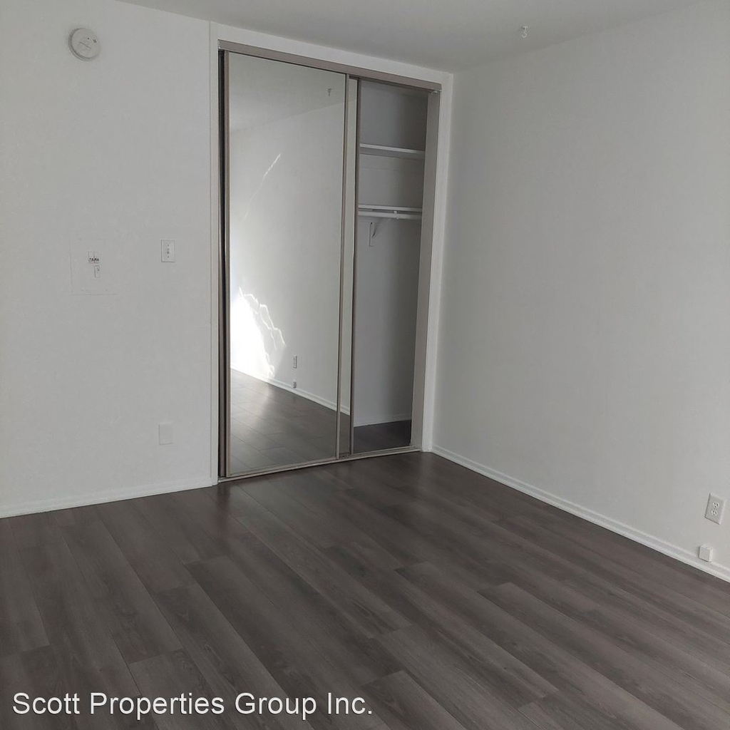 12720 Pacific Ave - Photo 2