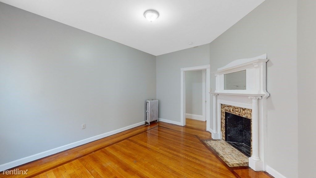 18 Pleasant St Apt 1 - Photo 6